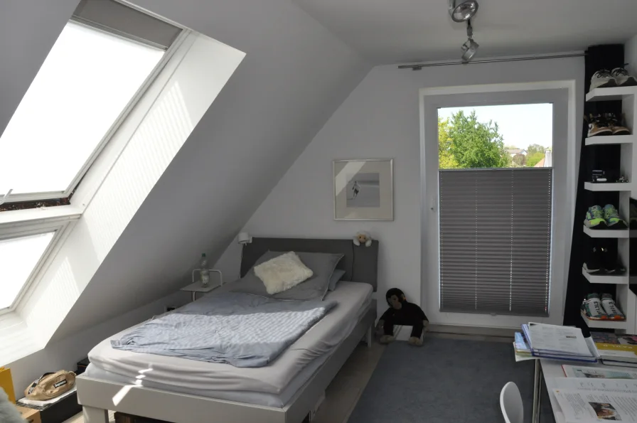 Schlafzimmer 2