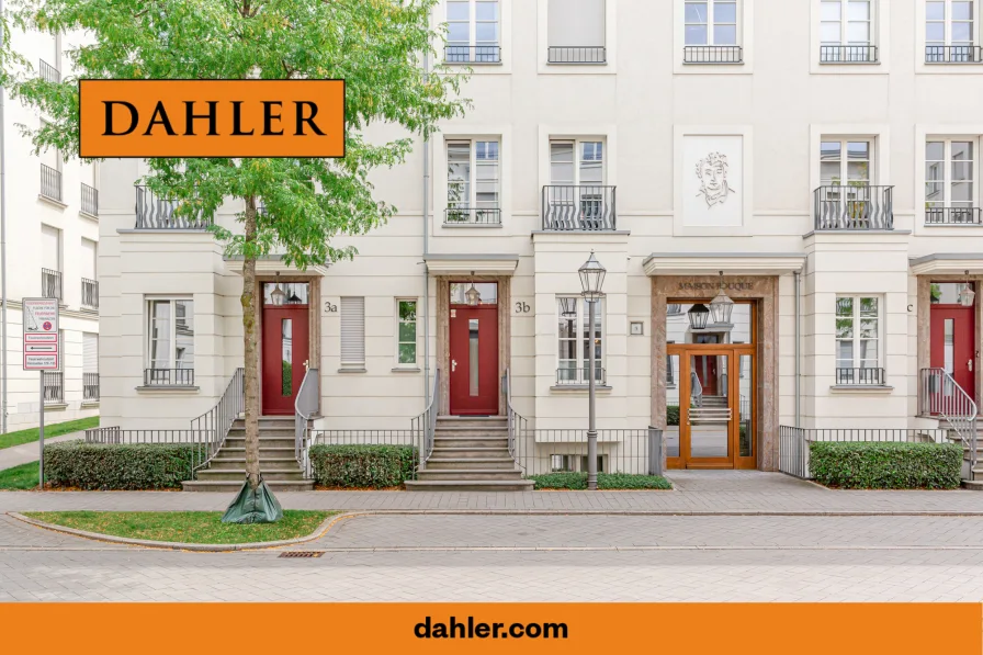 Hausansicht - Haus kaufen in Düsseldorf - Einzigartiges Townhouse in den Heinrich-Heine-Gärten!