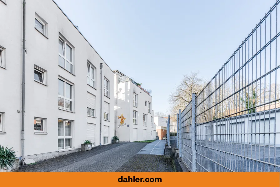 Hausansicht - Wohnung kaufen in Mettmann - Barrierefreies Penthouse im Zentrum von Mettmann