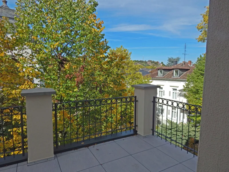 Traumhafter Blick vom Balkon - Wohnung kaufen in Bad Kreuznach - Traumhafte Eigentumswohnung im Kurviertel