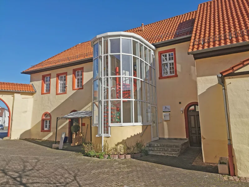 Außenansicht - Wohnung kaufen in Winzenheim - Gewerberäume mit Stil im historischen Gebäude