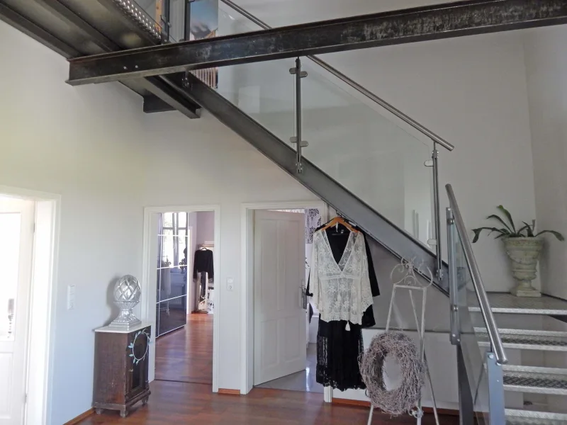 Treppenaufgang/Galerie Wohnbereich