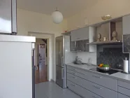 Separate Küche mit Zugang zum Esszimmer