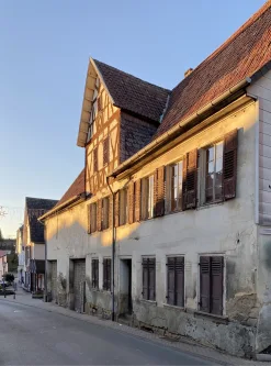 Straßenansicht - Haus kaufen in Waldböckelheim - Historische Immobilie für Liebhaber!