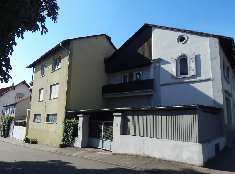 Blick auf die weiteren Immobilien - Haus kaufen in Bad Kreuznach - Gebäudeensemble im Herzen von Bad Kreuznach