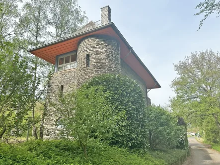 Rückansicht massiv gebautes Stellwerk Einzeldenkmal - Haus kaufen in Bad Kreuznach - Rarität! Exklusive Liebhaber Immobilie