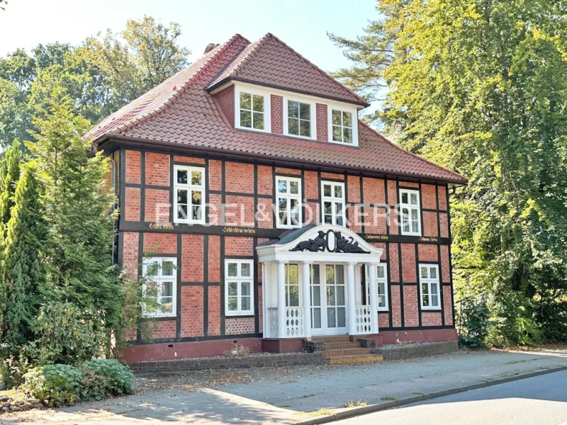  - Wohnung kaufen in Hamburg - Individuelle 3-Zimmer Wohnung am Alsterlauf in wunderschönem Fachwerkhaus