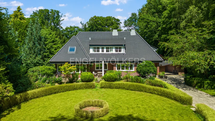  - Haus kaufen in Hamburg - Einzigartiges Anwesen: Villa mit direktem Zugang zu den Teichwiesen