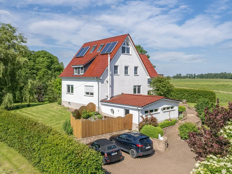  - Haus kaufen in Drochtersen - TOP Ferienhaus mit Weitblick auf Krautsand!