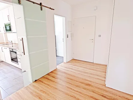  - Wohnung kaufen in Hamburg - Modernisierte 3-Zimmerwohnung in der Endetage in Hamburg-Langenbek!