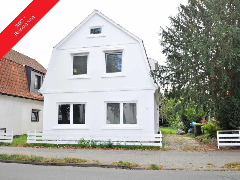  - Haus kaufen in Delmenhorst - Bezugsfreies und frisch renoviertes Zweifamilienhaus in Delmenhorst-Ströhen!