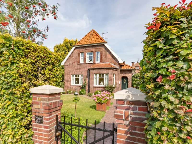  - Haus kaufen in Wardenburg - Edles Landhaus in Bestlage von Tungeln!