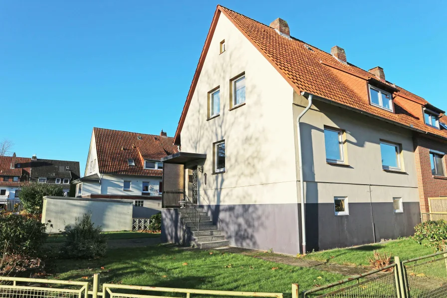  - Haus kaufen in Horneburg - Haushälfte mit viel Potenzial zum TOP-Preis in Horneburg!