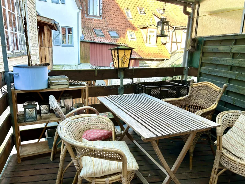 Kleine Dachterrasse zum Innenhof