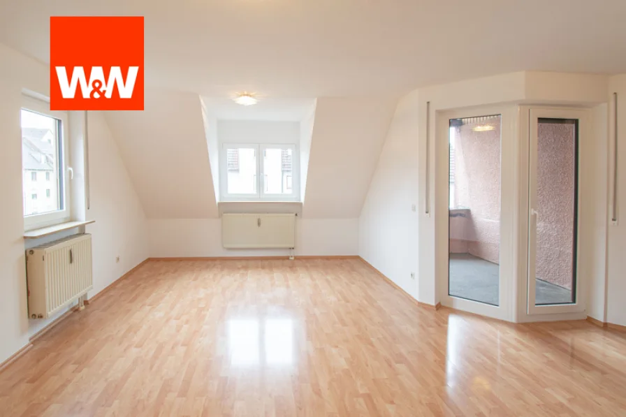 Wohnzimmer - Wohnung kaufen in Schwäbisch Hall - Hier können Sie sofort einziehen: Gut geschnittene 3-Zimmer-Maisonette-Wohnung mit TG-Stellplatz