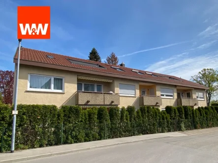 Aussenansicht - Wohnung kaufen in Bietigheim-Bissingen - Bissingen - große, renovierungsbedürftige 3,5-Zimmerwohnung mit Balkon