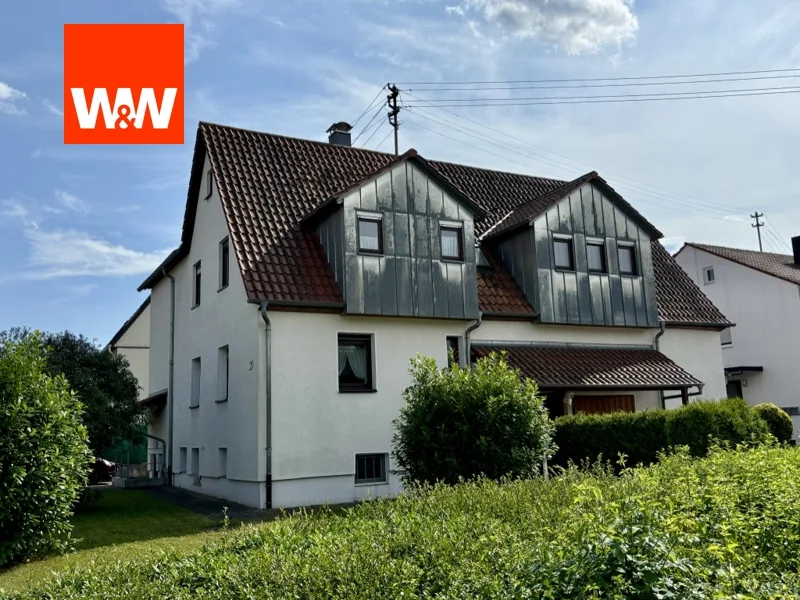 Aussenansicht - Haus kaufen in Sersheim - Freistehendes Einfamilienhaus mit Einliegerwohnung und Scheune