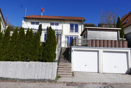 Hausansicht - Haus kaufen in Freudenstadt - Großzügiges Einfamilienhaus mit Weitblick in Freudenstadt