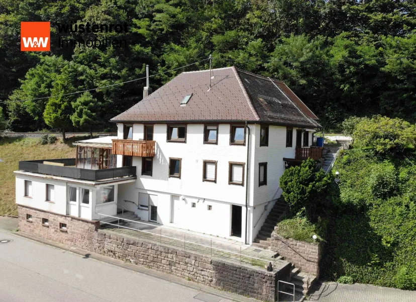  - Haus kaufen in Bad Peterstal-Griesbach - Großzügiges 3 - Familienhaus in Bad Peterstal !