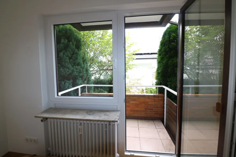 Zimmer mit Balkon