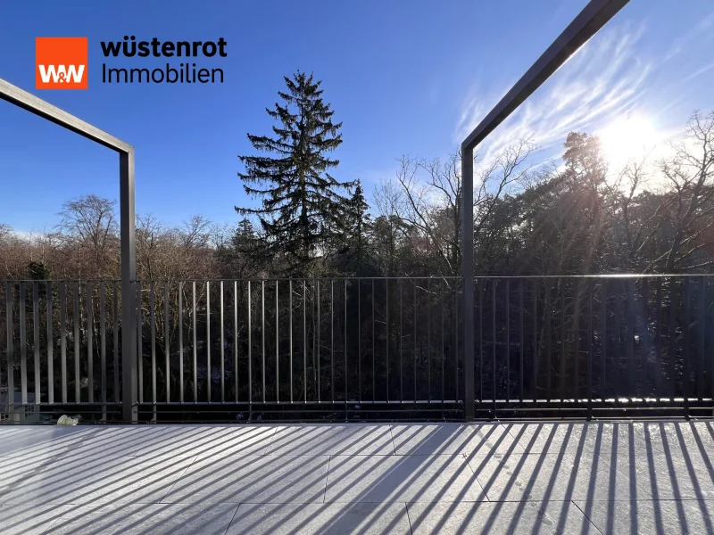 Dachterrasse - Wohnung mieten in München - Befristet bis 30.06.2027 - Premium Penthouse Wohnung mit Balkon, zwei Bädern und zwei Terrassen