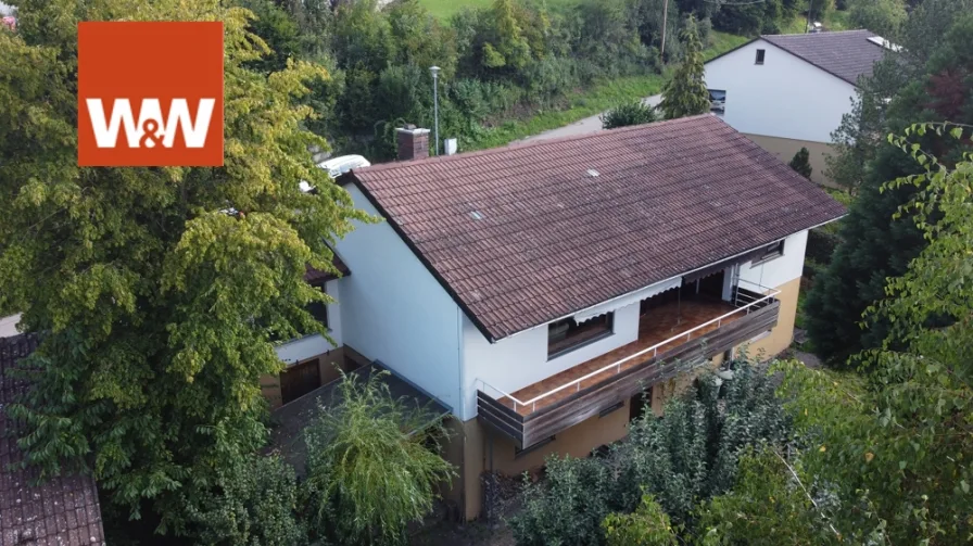 Ansicht - Haus kaufen in Sulzbach-Laufen - Freundliches Einfamilienwohnhaus mit Garten und Garage