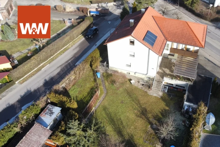 Anischt von oben - Haus kaufen in Bopfingen - Charmantes Ein-Zweifamilienhaus: Fußläufig zur Innenstadt, mit großem Garten in Bopfingen