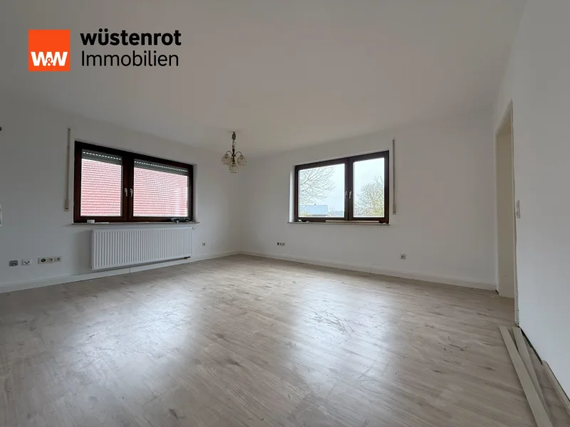 Wohnzimmer - Wohnung mieten in Ellwangen (Jagst) / Hirlbach - Attraktive Wohnung im 1. Obergeschoss in kleiner Wohneinheit