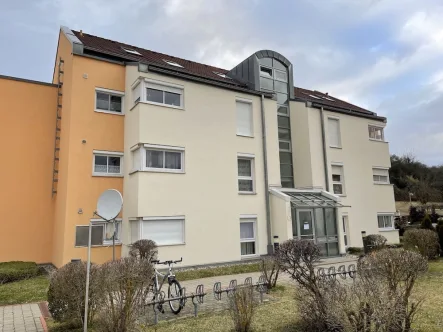 Hausansicht_Eingangsbereich - Wohnung kaufen in Herrenberg - Attraktive Wohnung zum guten Kaufpreis