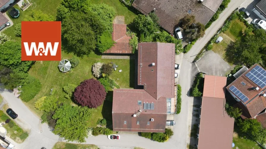  - Haus kaufen in Tittling / Hötzendorf - Teilsaniertes MFH mit idyllischem Garten und viel Platz zur Verwirklichung: zB Mehrgenerationenhaus