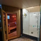 Sauna und Dusche