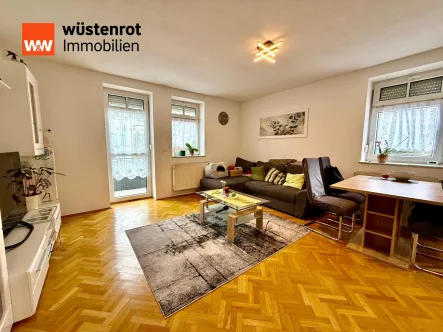 Wohnen - Wohnung kaufen in Deggendorf - Helle 2-Zimmer-Maisonette-Wohnung mit Balkon & Tiefgaragenstellplatz – charmant und gepflegt!