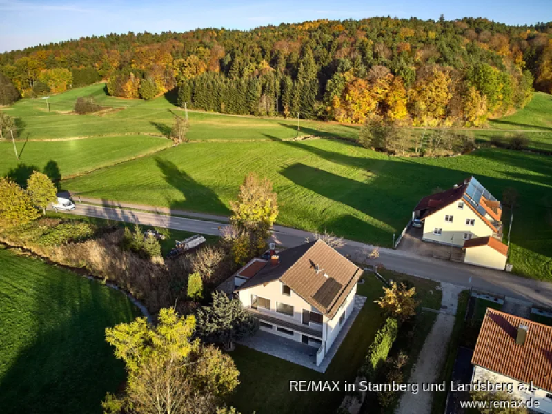 Haus Westseite - Haus kaufen in Schiltberg - Haus mit Einliegerwohnung