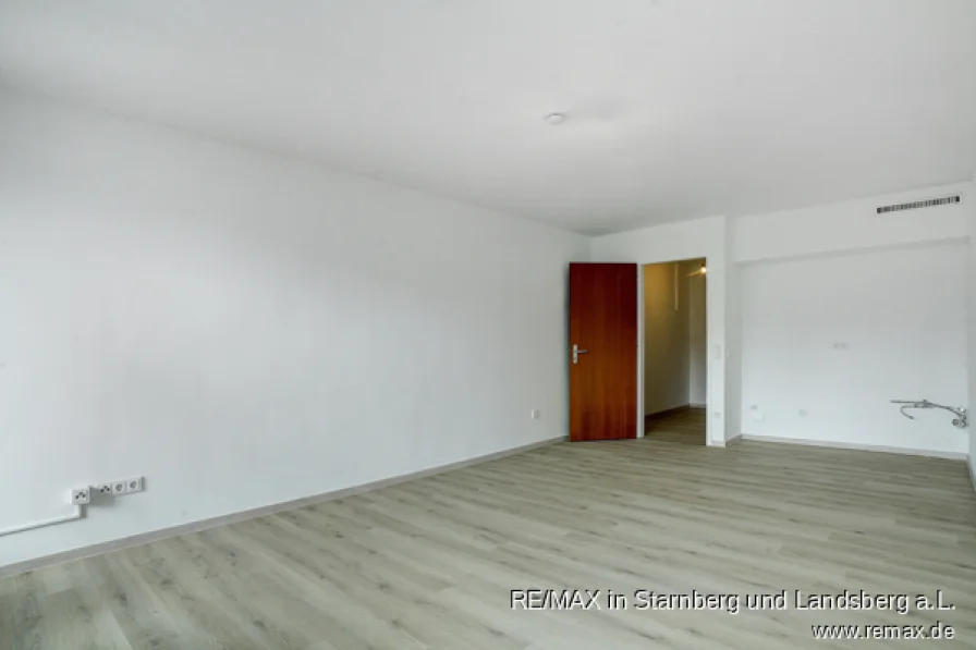 1-Zi.-Wohnung - REMAX PSc-1084 1 Zi ETW OLYPARK