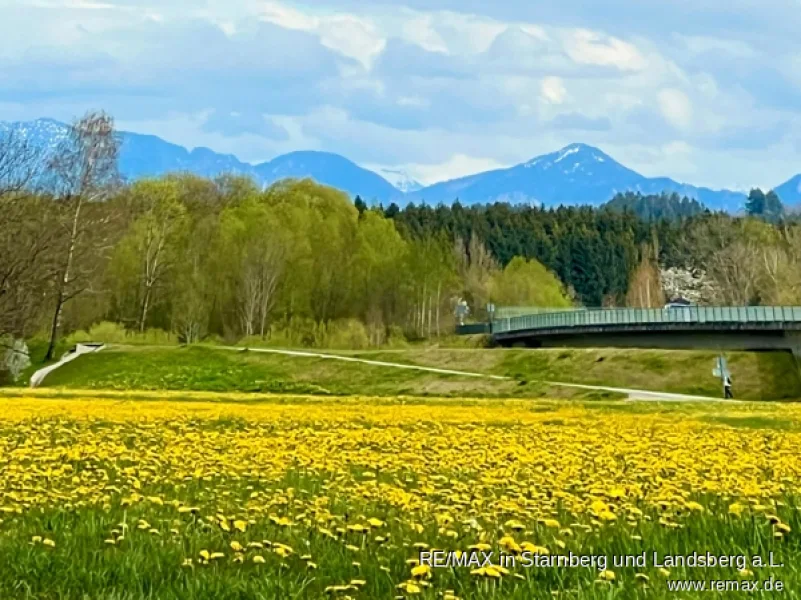 Bergblick  von der Ammer