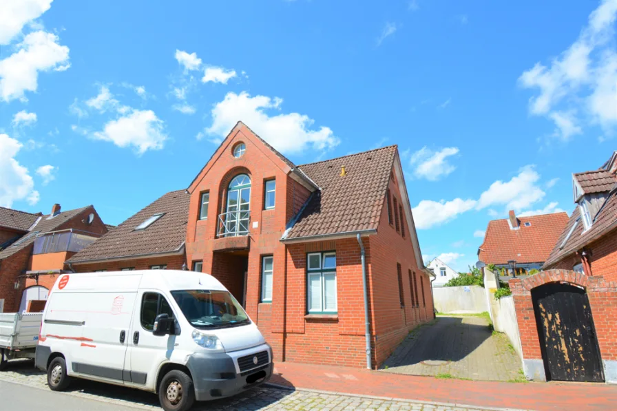 Außenansicht  - Wohnung mieten in Tönning - 3-Zimmer-Dachgeschosswohnung im Herzen Tönnings zu vermieten