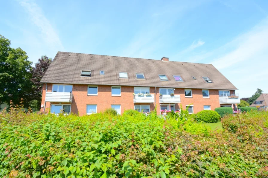 Außenansicht - Wohnung mieten in Heide - Zentral gelegene 3 Zimmer Wohnung