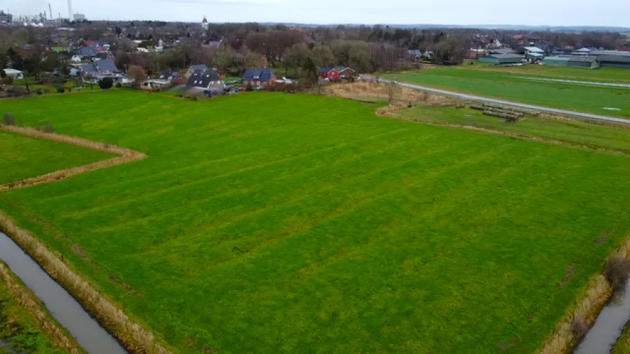 Luftbild   - Land- und Forstwirtschaft kaufen in Hemmingstedt - 2,264 ha Grünland in Hemmingstedt im Bieterverfahren zu verkaufen