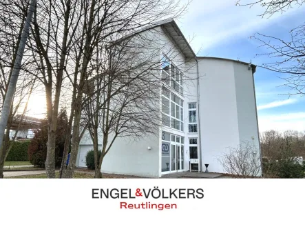 Außenansicht - Haus kaufen in Walddofhäslach - Moderne Büroimmobilie im Einzugsgebiet von Stuttgart