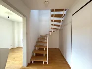 Flurbereich mit Treppe ins 1.Obergeschoss