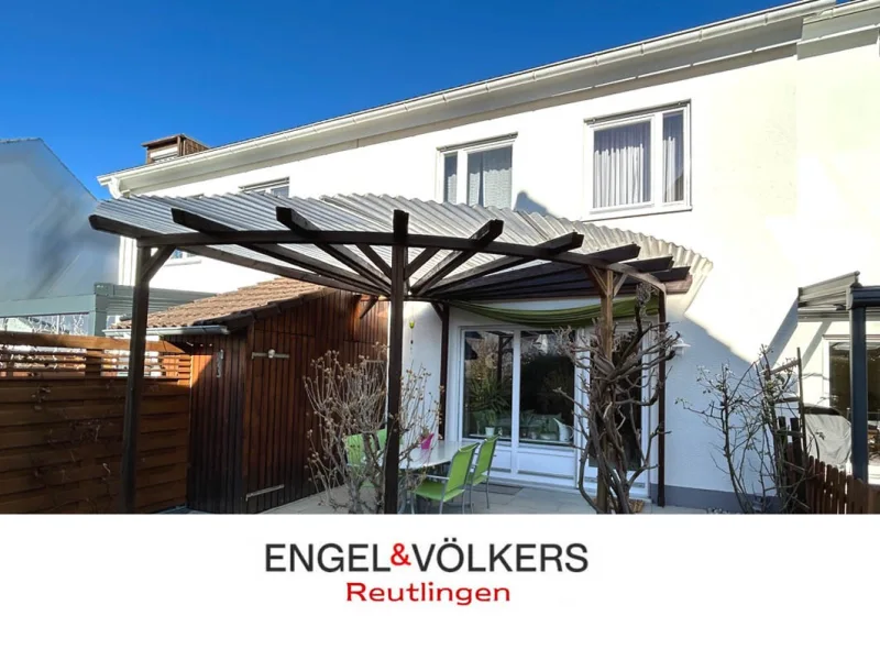 Sonnige Terrasse - Haus kaufen in Rommelsbach - Perfektes Zuhause für Ihre Familie – gepflegtes Reihenmittelhaus mit Raumwunder