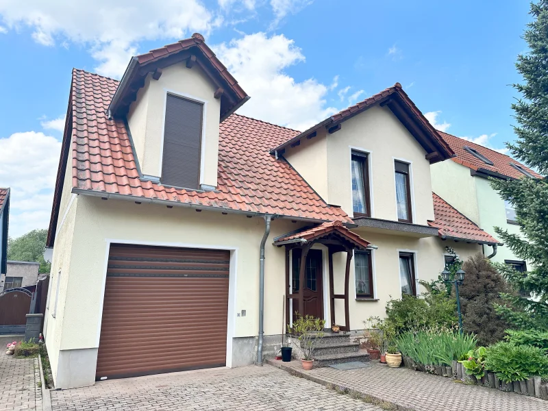  - Haus kaufen in Herrenhof - Großes Zweifamilienhaus am Herrenhöfer Teich