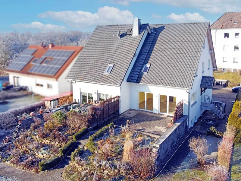 Titel - Haus kaufen in Gotha - Viel Platz für die ganze Familie - Zweifamilienhaus mit großem Garten