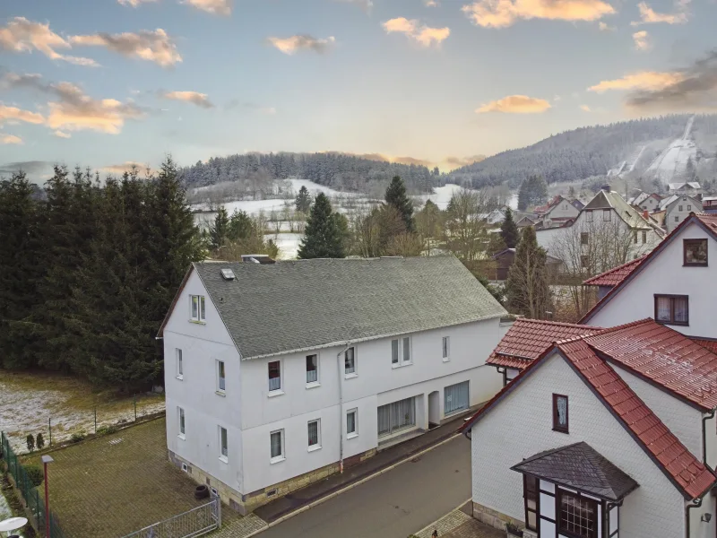  - Haus kaufen in Brotterode - **PROVISIONSFREI** Auf zur Selbstständigkeit - Ehemaliges Gästehaus mit zusätzlicher Ladeneinheit