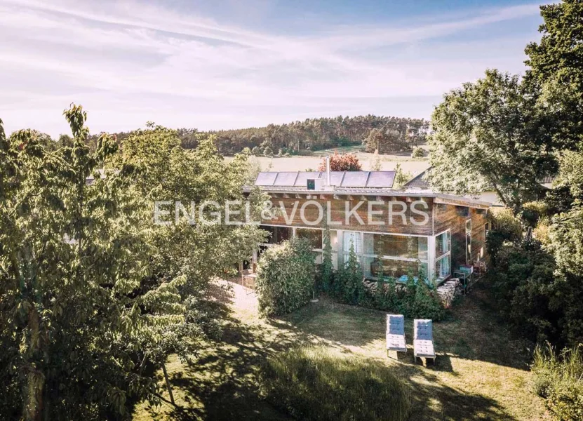 Luftbild - Haus kaufen in Lütow - "Exklusives Designhaus: Entspannung in malerischer Landschaft"