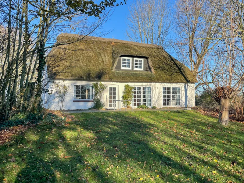  - Haus kaufen in Osterhever - Historische Reetdachkate mit Weitblick                                                               am Sommerdeich