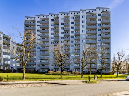Hausansicht - Wohnung kaufen in Flensburg - Kapitalanlage in Engelsby