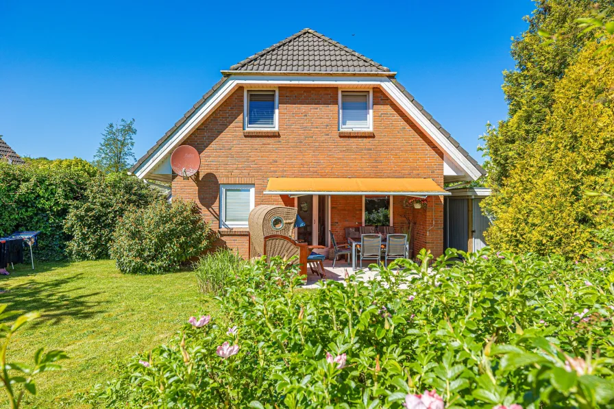 Separates Einfamilienhaus mit Blick zu Schlei