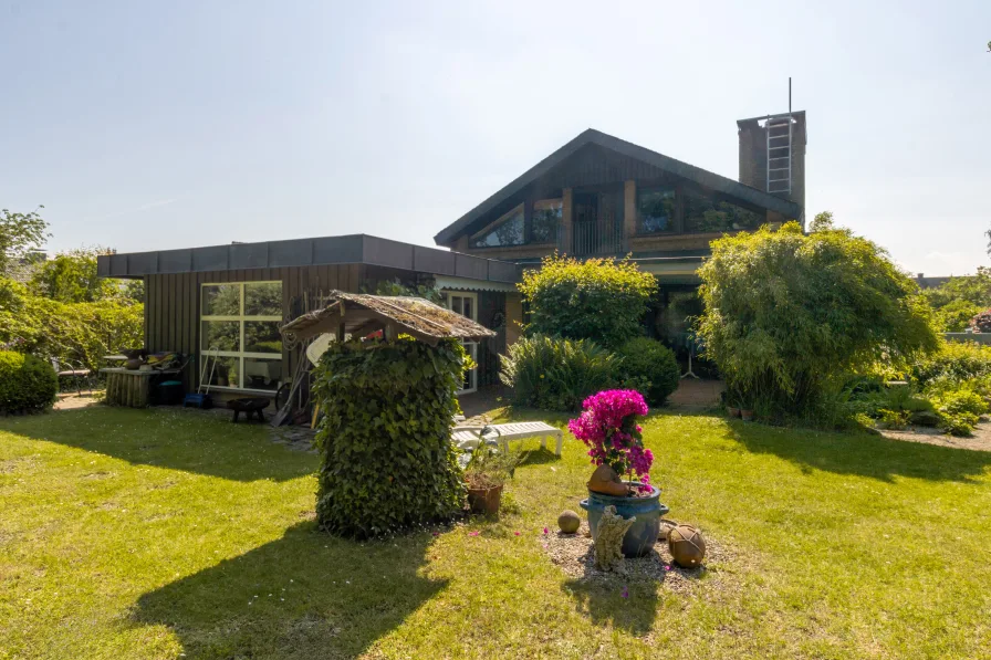  - Haus kaufen in Ratekau - Architektenhaus in Waldrandlage