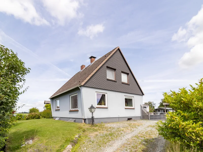  - Haus kaufen in Nübel - Einfamilienhaus in ruhiger Lage mit Vollkeller nahe Schleswig